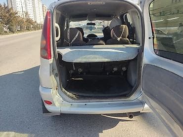 марк ц: Toyota Yaris Verso: 2001 г., 1.3 л, Механика, Бензин, Хэтчбэк — 6