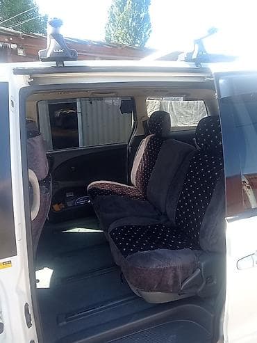 тайлта прадо: Toyota Estima: 2004 г., Автомат, Газ — 7