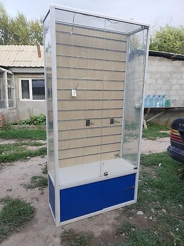 Витрина торговая со стеклянными стенками и нижним закрытым модулем — 3