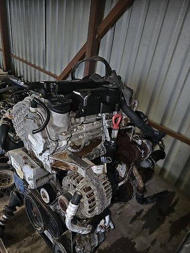 abs блок: Двигатель в сборе для Mercedes-Benz (номер по наклейке: A639 901 01 — 1
