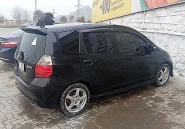 Продажа авто: Honda Jazz: 2004 г., 1.3 л, Вариатор, Бензин, Хэтчбэк — 2