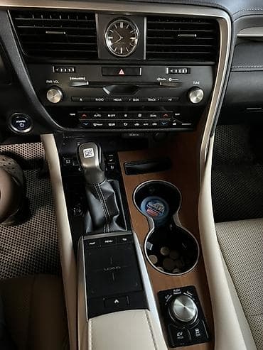 Продажа авто: Lexus RX: 2021 г., 3.5 л, Гибрид, Кроссовер — 8