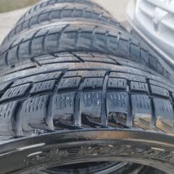 покрышка 12 дюймов: Шины 235 / 55 / R 19, Зима, Б/у, Комплект, Внедорожные (АТ/МТ), Корея, Yokohama — 1