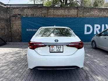 исполер: Toyota Corolla: 2019 г., 1.8 л, Автомат, Бензин, Седан — 2