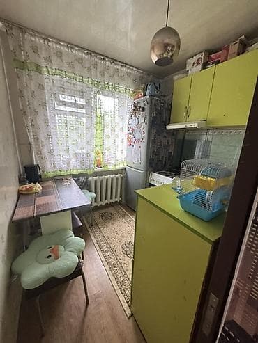 квартира веыа: 2 комнаты, 44 м², 4 этаж, Косметический ремонт — 3