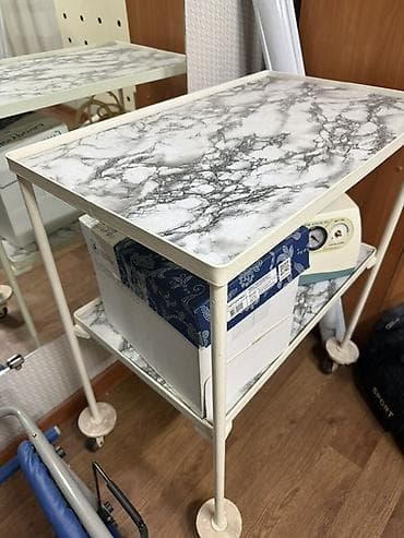 Для кафе, ресторанов: Распродажа. Столик б/у манипуляционный медицинский изготовлен из — 4