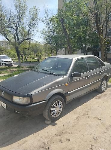 step rf3: Volkswagen Passat: 1990 г., 1.8 л, Механика, Бензин, Седан — 7