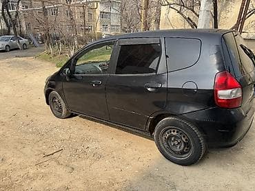 Honda: Honda Fit: 2001 г., 1.3 л, Вариатор, Бензин, Хэтчбэк — 4