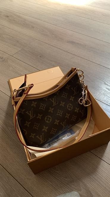 женские кошельки louis vuitton: Классическая сумка, Louis Vuitton, Съёмный ремень, Женские — 3