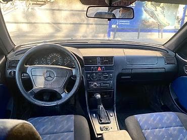 Mercedes-Benz C-Class: 1997 г., 2 л, Механика, Седан — 5
