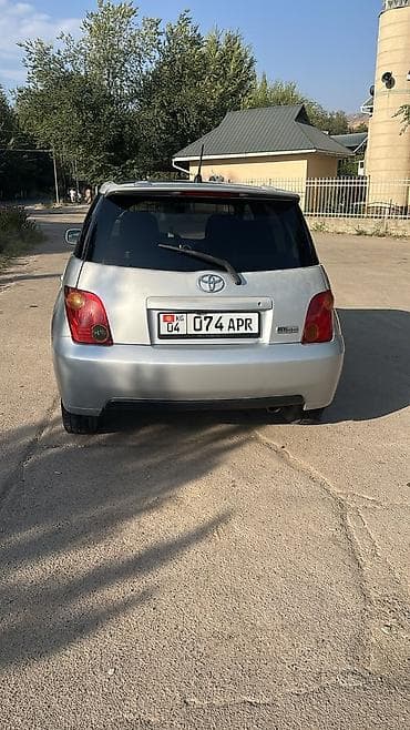 е34 2 5: Toyota Ist: 2002 г., Хэтчбэк — 1