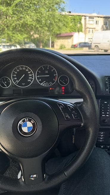3 uz: BMW 5 series: 2002 г., 3 л, Автомат, Бензин, Седан — 4
