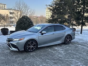 Toyota Camry: 2019 г., 2.5 л, Автомат, Бензин, Седан