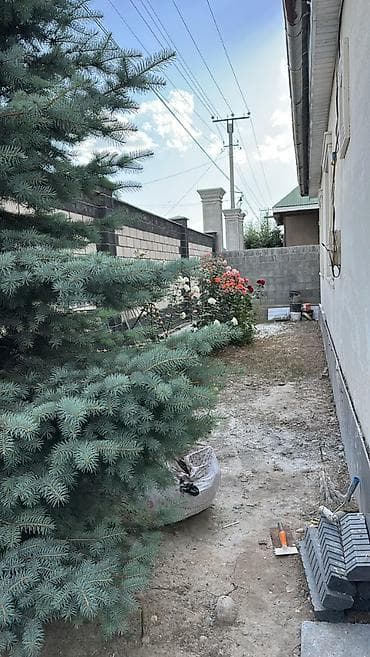 Кыймылсыз мүлк: 🏡 ПРОДАЁТСЯ УЮТНЫЙ ДОМ В АЛА-ТОО 3! 🔥 📍 Ала-Тоо 3, ул. Эркин-Тоо, 6 — 5