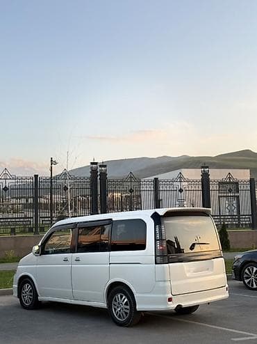 mersedes e320: Honda Stepwgn: 2004 г., 2.4 л, Автомат, Газ, Минивэн — 5