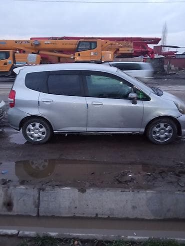 i vtec: Honda Fit: 2001 г., 1.3 л, Вариатор, Бензин, Хэтчбэк — 2