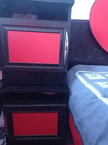 мель: Очень срочно продаю б/у спальную гарнитуру. Есть две тумбы. В хорошем — 2