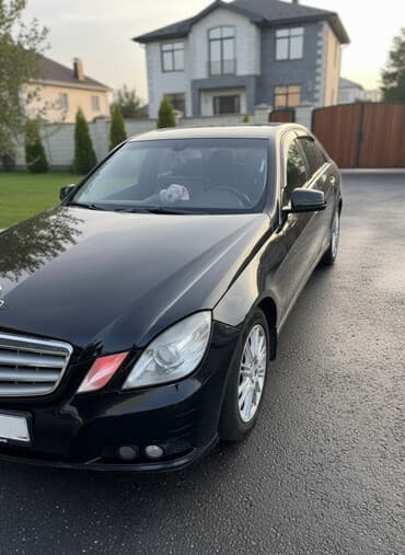 c class: Mercedes-Benz E-Class: 2010 г., 2.2 л, Типтроник, Дизель, Седан — 1