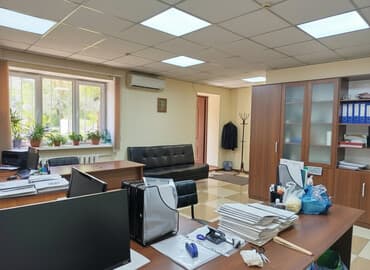 Продаю Офис 54 м², С ремонтом, Многоэтажное здание, 1 этаж