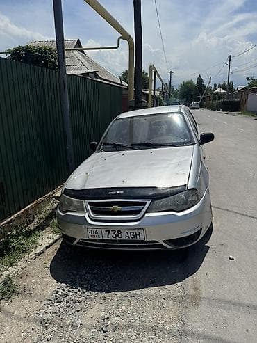 Daewoo Nexia: 2010 г., 1.5 л, Механика, Бензин, Седан