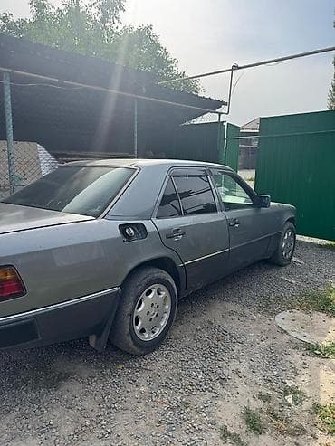 Унаа сатуу: Mercedes-Benz W124: 1992 г., 2.3 л, Кол менен иштөөчү, Бензин, Седан — 1