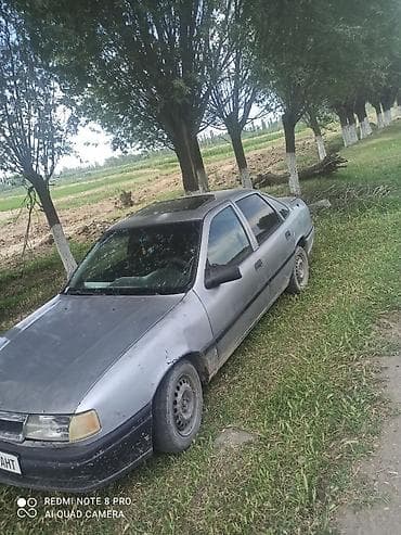 aion gac: Opel Vectra: 1993 г., 1.6 л, Механика, Бензин, Седан — 1