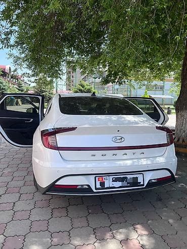 elantra 2019: Hyundai Sonata: 2019 г., 2 л, Автомат, Бензин, Фастбек — 10