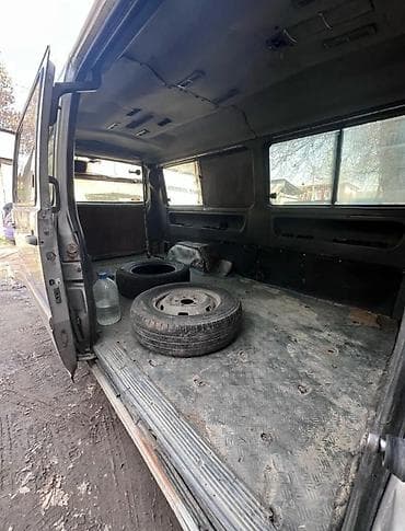 авто кж: Ssangyong Istana: 2000 г., 2.9 л, Механика, Дизель — 4