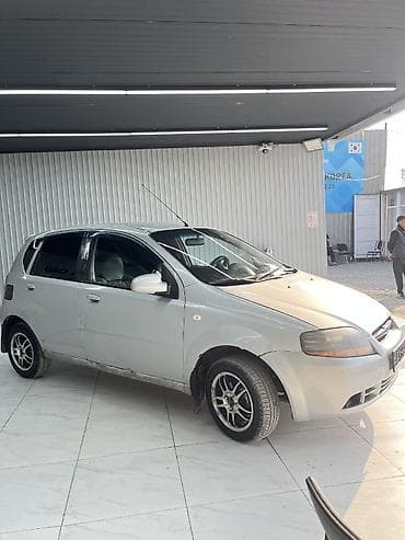 mazda 623: Chevrolet Aveo: 2006 г., 1.6 л, Ручные, Бензин, Хэтчбэк — 5