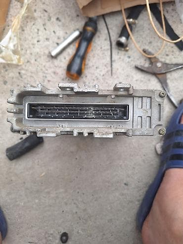 Блок управления двигателем (ЭБУ) Volkswagen/Audi Оригинальный модуль