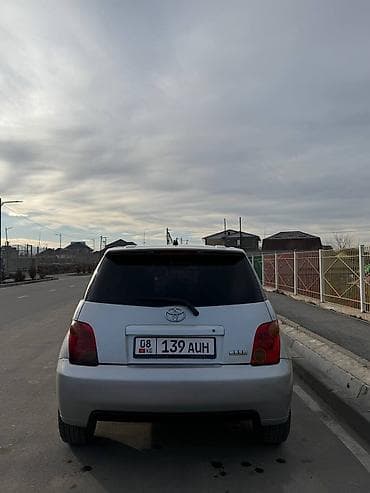 mark 3: Toyota Ist: 2002 г., 1.5 л, Автомат, Бензин, Хэтчбэк — 4