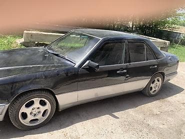 Mercedes-Benz W124: 1994 г., 2.2 л, Механика, Бензин, Седан — 4