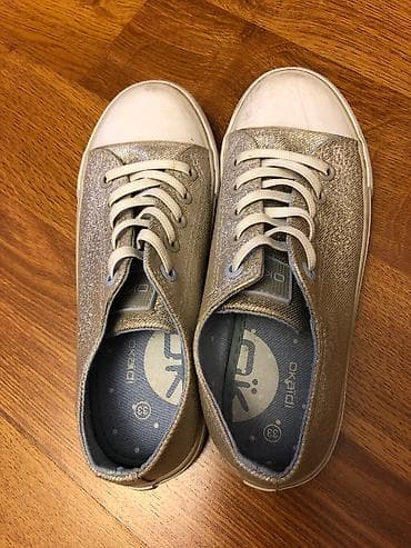 Кеды для девочек. Фирма французская Okaidi. В хорошем состоянии