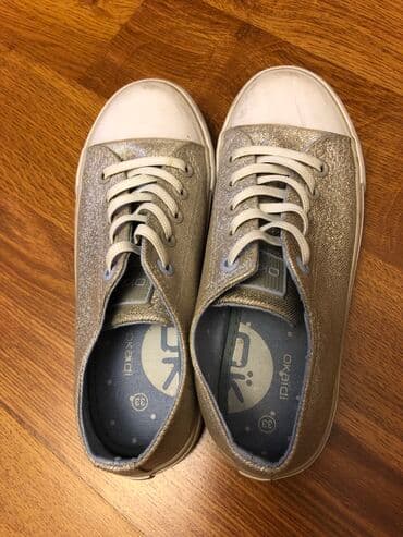 фирменные кеды: Кеды для девочек. Фирма французская Okaidi. В хорошем состоянии — 1