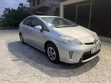 prius v: Toyota Prius: 2012 г., 1.8 л, Вариатор, Гибрид, Хэтчбэк — 2