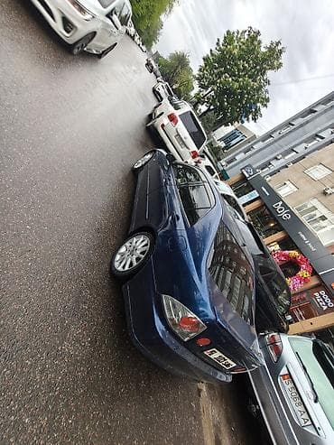 Toyota Altezza: 2004 г., 0.2 л, Автомат, Бензин, Седан