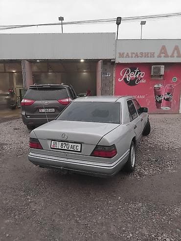 merc 210: Mercedes-Benz E-Class: 1994 г., 2 л, Механика, Бензин, Седан — 3