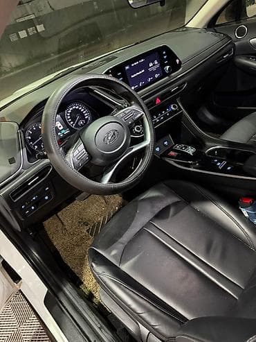 Транспорт: Hyundai Sonata: 2022 г., 2 л, Автомат, Газ, Седан — 5