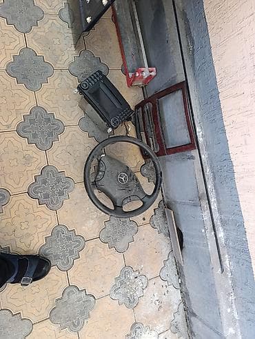 спринтер стекла: Дверь Передняя левая Mercedes-Benz — 2