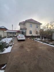 200 м², 6 комнат, Утепленный, Теплый пол, Бронированные двери at lalafo.kg 200 м², 6 комнат, Утепленный, Теплый пол, Бронированные двери