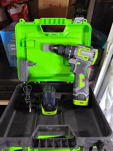 black decker: Дрель шуруповёрт Shutoko в кейсе. Комплектация: - дрель‑шуруповёрт с — 1