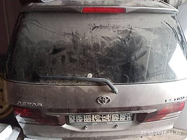 Руль бөлүгү: Багажниктин капкагы Toyota, 2026 г. — 1