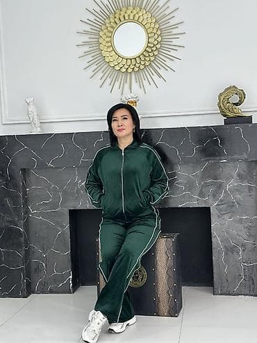 nike tech flece: ТОЛЬКО ОПТОМ !🔥 Велюровый спортивный костюм для женщин - Комплект из — 3