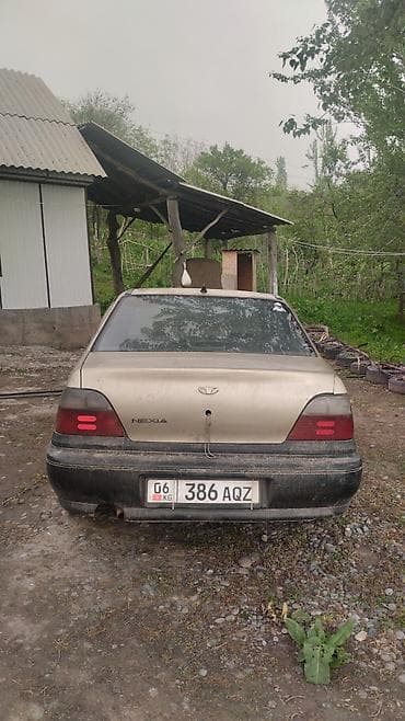 Daewoo Nexia: 1998 г., 1.5 л, Кол менен иштөөчү, Бензин, Седан — 2