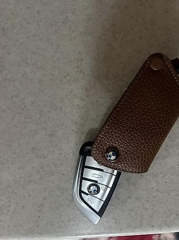 брелок авто: Ключи то бмв - Материал: коричневая фактурная кожа — 3