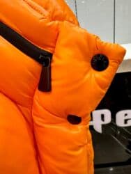 спортивные пуховики: Укороченная зимняя куртка. В яркой расцветке. Производство Турция — 3