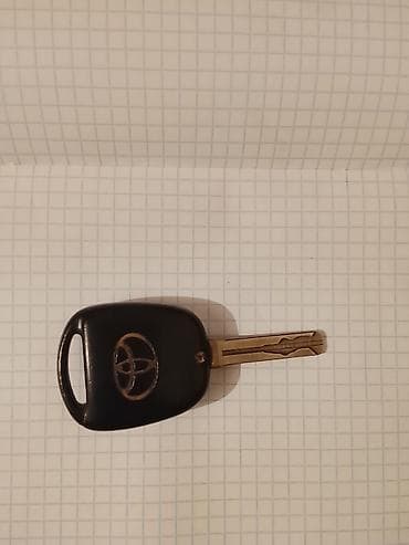 фары 210 мерс: Ключ Toyota — 2