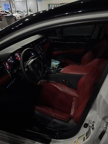 краун 2018: Toyota Camry: 2018 г., 2.5 л, Автомат, Бензин, Седан — 5