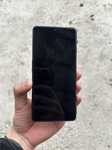 mi 8t: Poco F4 GT, 128 ГБ — 2
