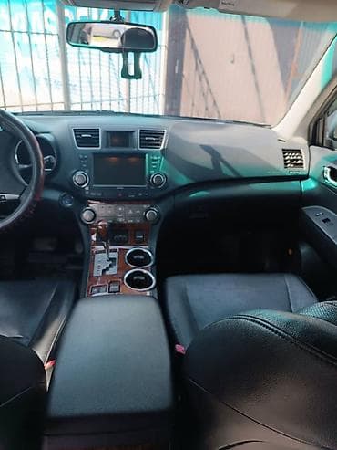 Toyota Highlander: 2012 г., 3.5 л, Автомат, Гибрид, Кроссовер — 1
